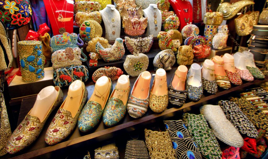 Top slipper shops in mandapeta